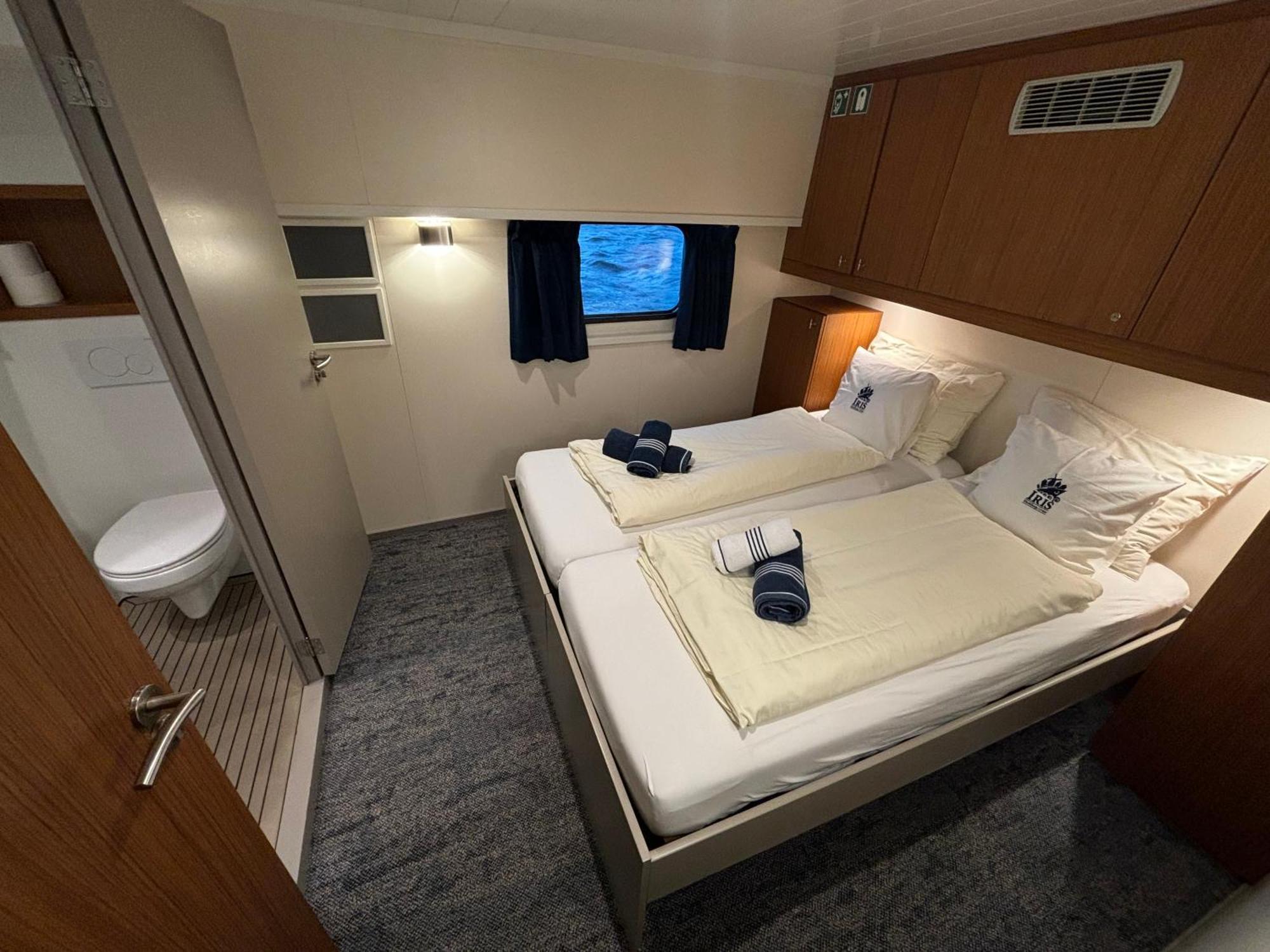 Hotelboat Iris フローニンゲン エクステリア 写真