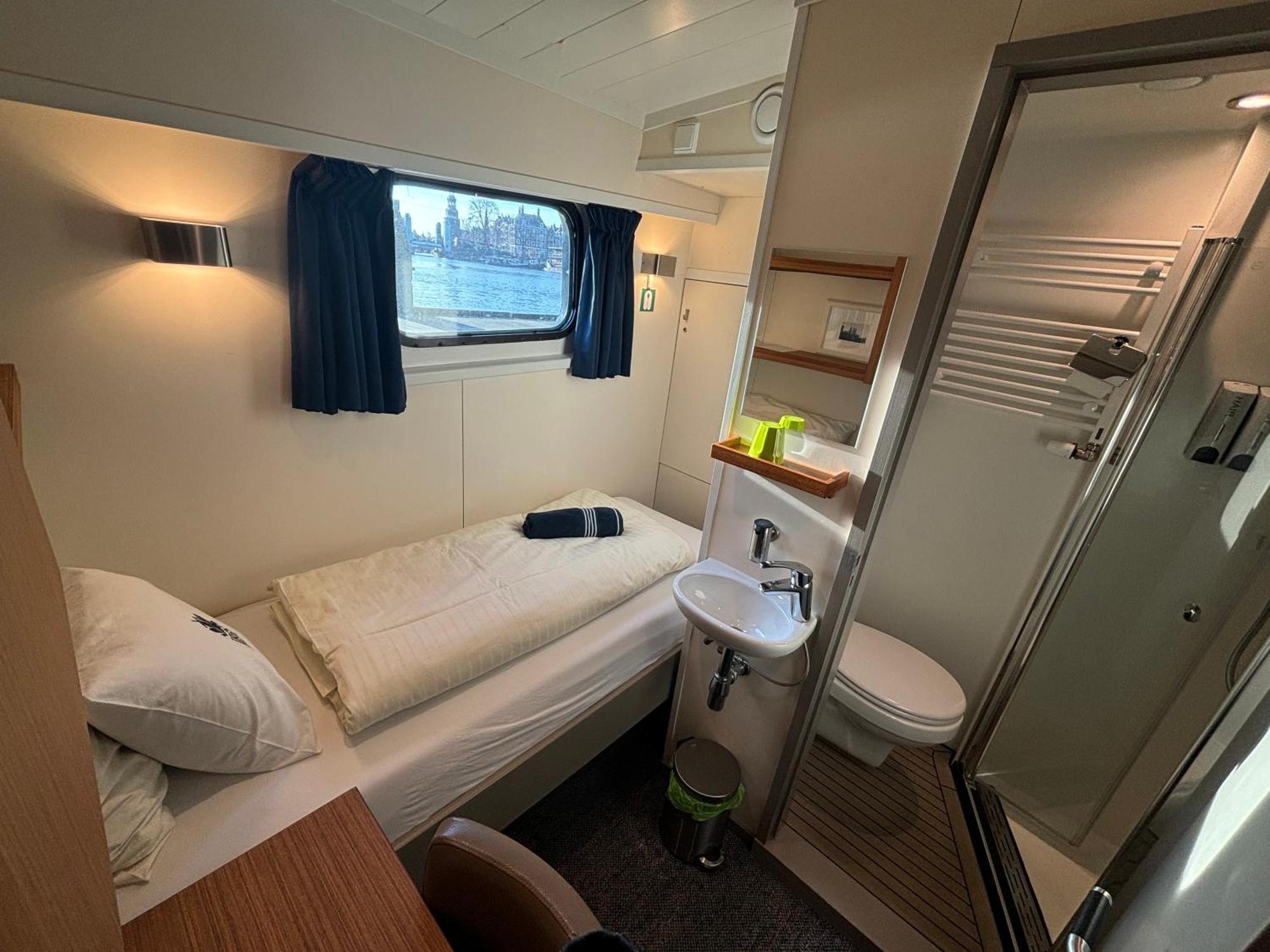 Hotelboat Iris フローニンゲン エクステリア 写真